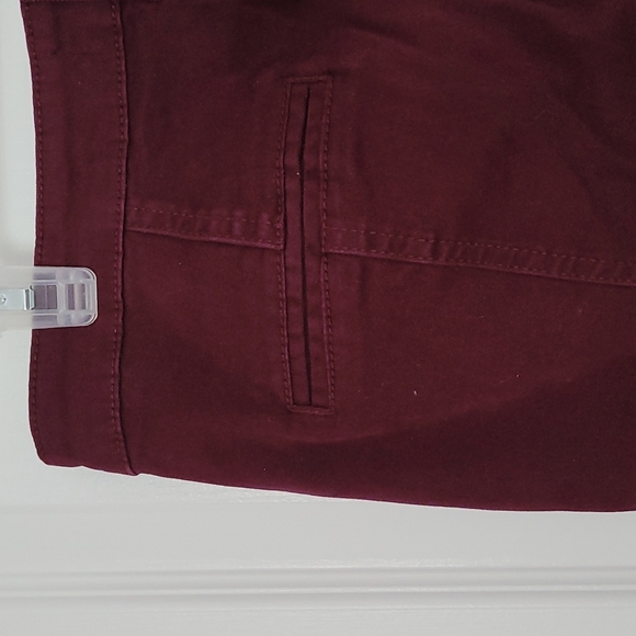 Pants - Picture 4 of 7